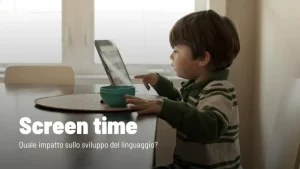 Esiste una relazione tra il tempo passato davanti agli schermi e sviluppo del linguaggio?